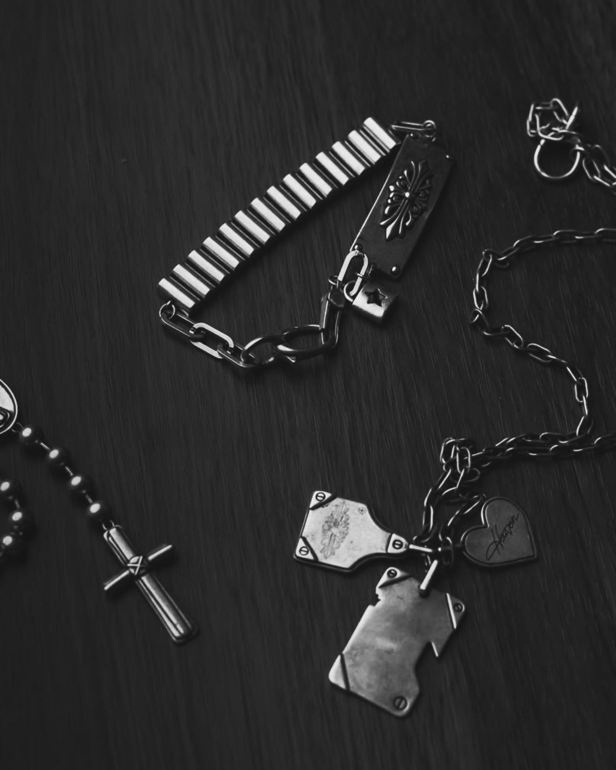 Heaven Awaits craftsmanship jewelry details